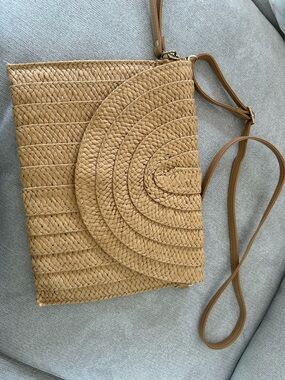 Woven Straw Crossbody Bag and Clutch option